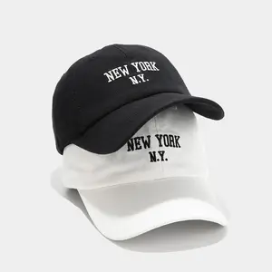 Nuovo arrivo cappellino da Baseball 7 colori ricamato Logo in metallo chiusura posteriore per sport all'ingrosso a New York