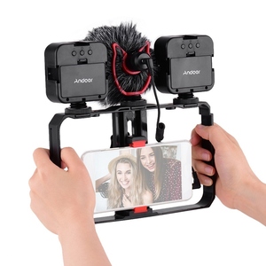 Andoer điện thoại thông minh video Cage kit bao gồm 2pcs mini LED Fill Lights + Mini Microphone với sốc Núi gió màn hình - Product Image 4