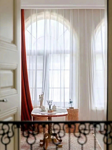 หน้าต่างบานเฟี้ยมอะลูมิเนียมแบบปรับแต่งได้สำหรับอาคารสำนักงานทันสมัย พื้นที่ทำงานระดับไฮเอนด์ หน้าต่างบานเฟี้ยมขนาดใหญ่ วิวเต็มตา - Product Image 2