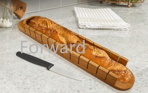 Rebanadora <span class=keywords><strong>de</strong></span> Baguette <span class=keywords><strong>de</strong></span> madera <span class=keywords><strong>de</strong></span> acacia <span class=keywords><strong>de</strong></span> grado alimenticio ingleteada con juego <span class=keywords><strong>de</strong></span> cuchillos <span class=keywords><strong>de</strong></span> acero inoxidable - Product Image 2