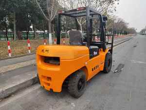 Chariot élévateur diesel Hangzhou R50, marque chinoise, haute performance, 3 mètres, prix bas, machine d'occasion, 5 tonnes, AWD 4x4, modèle 2023, pneus pleins, deux roues motrices - Product Image 4
