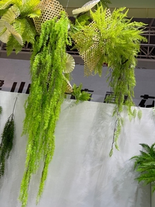 Guirlande murale effet naturel, 5 branches, feuilles de saule, herbe verte, branches d'arbres artificiels pour décoration de plafond - Product Image 4