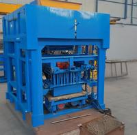 Promotion Usine Petite Machine à Fabriquer des Blocs de Béton Creux en L de 9.8kW pour Parpaings et Briques