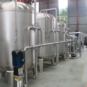 FAYGO UNION крупномасштабная автоматическая линия газированных напитков, начинка 3 в 1, чистая конструкция из нержавеющей стали, CE, проект под ключ - Product Image 1