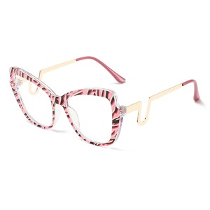 <span class=keywords><strong>Lentes</strong></span> transparentes multicolores, gafas de bloqueo de <span class=keywords><strong>luz</strong></span> <span class=keywords><strong>azul</strong></span> <span class=keywords><strong>para</strong></span> mujeres y hombres, gafas de ordenador de <span class=keywords><strong>luz</strong></span> <span class=keywords><strong>azul</strong></span> a la moda, venta al por mayor - Product Image 4