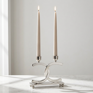 Élégant ensemble de bougeoirs doubles coniques argentés, thème équestre, centre de table décoratif, accent de décoration moderne pour la maison - Product Image 1