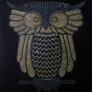 Bán Buôn Thiết Kế Mới Biểu Tượng Tùy Chỉnh Owl Stud Với Thạch Đồ Họa Truyền Nhiệt Cristal <span class=keywords><strong>Sequins</strong></span> Cho Đính - Product Image 1