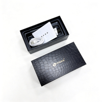 Boîte de téléphone rigide de luxe personnalisée en cuir de crocodile, emballage cadeau en papier avec insert en blister pour l'emballage du chargeur de téléphone portable