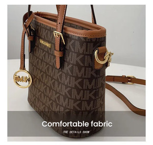 奢华设计师字母组合手提包高端单肩斜挎包大容量商务休闲，由高品质聚氨酯制成 - Product Image 5