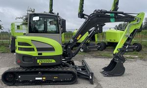 Mini-excavatrice sur chenilles hydraulique neuve ZE55GU avec composant moteur essentiel pour les travaux forestiers et agricoles - Product Image 3