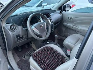 Vendita all'Ingrosso di <span class=keywords><strong>Auto</strong></span> Usate Nissan Sunny 1.5L <span class=keywords><strong>e</strong></span> Navara, Veicoli di Seconda Mano a Prezzi Convenienti - Product Image 4
