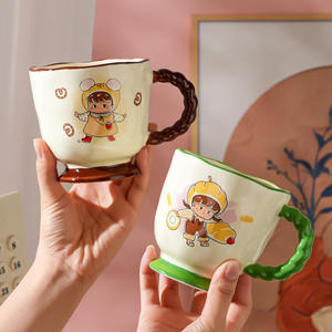 Taza de Cerámica con Tapa y Cuchara con Diseño de Chica de Dibujos Animados, Taza para Té y Café, Alto Valor Estético, Regalo para Mejores Amigas - Product Image 2