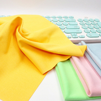Chiffon de nettoyage pour lunettes en microfibre personnalisé pour le nettoyage des lentilles et des écrans de téléphone