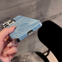 Coques de téléphone portable pour iPhone 16 Plus haut de gamme, antichoc, en TPU+PC, avec revêtement en cuir peint par pulvérisation, motif denim, bouton creux DIY