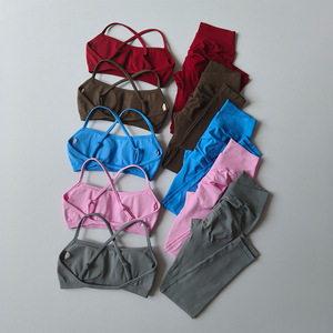 Conjunto Deportivo de Yoga sin Costuras con Logotipo Personalizado, Espalda Descubierta, para Correr, Entrenamiento, Secado Rápido, Transpirable - Product Image 2
