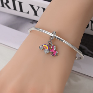 Fournisseur Direct Usine : Breloques en Laiton Rêveuses de Contes de Fées, Perles Licorne Princesse Carrousel pour Bracelets DIY et Accessoires de <span class=keywords><strong>Bijoux</strong></span> - Product Image 4
