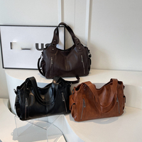 Sac Fourre-Tout Femme Personnalisé Style Rétro Y2K Années 90 en Cuir PU, Grande Capacité, Bandoulière Croisée, Nouveau Sac à Main Épaule Rétro Texturé Polyvalent 2025