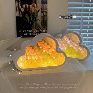 Regalo Creativo, Espejo de Tulipanes Hecho a Mano, Luces Nocturnas LED Modernas con Batería AAA para Dormitorio - Product Image 6