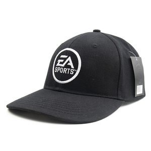 Casque de moto demi-ouvert anti-UV avec motif brodé, style casquette rigide courte à visière, idéal pour le sport - Product Image 1
