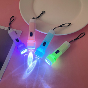 Mini lampe torche Macaron, lampe à LED haute puissance, porte-clés, utilisation portable en extérieur - Product Image 2