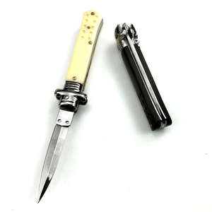 Coltello Pieghevole AKC in Acciaio Inossidabile ad Alta Durezza Personalizzato OEM, Vendita all'Ingrosso di Coltelli Portatili per Sopravvivenza e Campeggio per la Mafia - Product Image 4