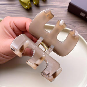 กิ๊บหนีบผมทรงกรงเล็บสไตล์ฝรั่งเศสสำหรับผู้หญิง รูปทรงตัว M ระดับไฮเอนด์ ขนาด 8 ซม. แบบเกาหลีเรียบง่าย ทำจากวัสดุอะซิเตท - Product Image 4