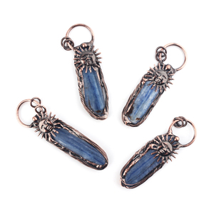 Pendentifs en pierres de cristal naturelles enveloppées à l'ancienne pour femmes, ornements en cristal naturel de guérison en gros - Product Image 6