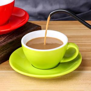 แก้วกาแฟพอร์ซเลนคุณภาพสูงสำหรับขายส่ง ชุดแก้วกาแฟคาปูชิโน่พร้อมจานรอง <span class=keywords><strong>สี</strong></span>ตามสั่ง สำหรับร้านกาแฟ แก้วเคลือบเงา - Product Image 3