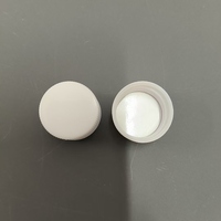 Échantillon gratuit de couvercle à vis en plastique 24/410 pp avec joint de feuille d'aluminium monocouche bouchon d'emballage nervuré cosmétique
