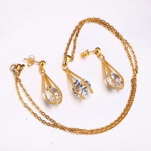 Ensemble de bijoux de mariage tendance en acier inoxydable plaqué or 18 carats avec zircon, boucles d'oreilles et collier, parure de mariée pour femme - Product Image 5