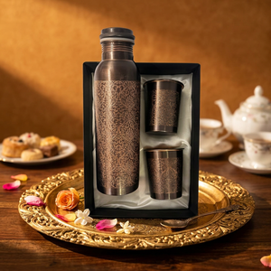 Bouteille en cuivre et verre ayurvédique à sept chakras, bouteille en cuivre pur anti-fuite avec 2 verres, eau de cuivre de qualité supérieure - Product Image 1