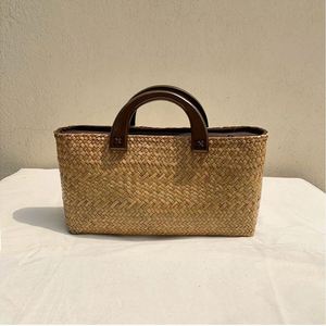 2025 Summer Hot Selling Casual Natural Grass Straw <b>Basket</b> Bag with Wood Handle Literary Retro Travel Beach Handbag - Product Image 6