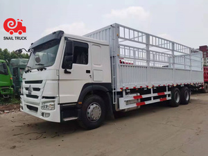 Venta de Camiones de Carga Usados de 375 hp Hechos a Medida con Volante a la Izquierda Euro 3 de Buena Calidad - Product Image 5