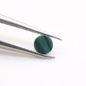 Mezza palla sintetica <span class=keywords><strong>verde</strong></span> <span class=keywords><strong>malachite</strong></span> cabochon gemma di buona qualità liscia rotonda schiena piatta <span class=keywords><strong>pietra</strong></span> <span class=keywords><strong>malachite</strong></span> per la creazione di gioielli - Product Image 3