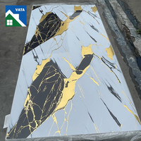 Feuille de marbre PVC décorative à finition brillante avec motif personnalisé, 1220*2440*3mm, pour la décoration murale intérieure