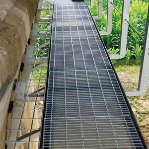 Grille <span class=keywords><strong>de</strong></span> drainage en acier galvanisé sur mesure pour caniveaux et caniveaux pluviaux, couvercle <span class=keywords><strong>de</strong></span> drainage en acier pour appartements, villas et sols - Product Image 4