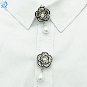 Elegantes Cubrebotones con Forma de Flor y Perla Artificial, Decoración con Cristales para Camisas de Mujer, Tipo Clip - Product Image 2