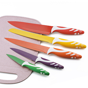 Juego <span class=keywords><strong>de</strong></span> <span class=keywords><strong>cuchillos</strong></span> <span class=keywords><strong>de</strong></span> cocina antiadherentes <span class=keywords><strong>de</strong></span> 5 piezas con bloque acrílico que incluye cuchillas <span class=keywords><strong>de</strong></span> acero inoxidable <span class=keywords><strong>de</strong></span> alta calidad para un uso fácil - Product Image 3