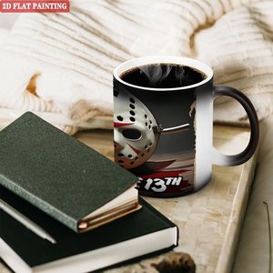 Tasse magique thermosensible en céramique noire givrée 11oz, design vendredi 13ème - Product Image 2