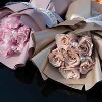 Mini Eternal Rose 6-Car Bouquet Creative High Sense True Flower Gift pour l'obtention du diplôme ou la Saint-Valentin pour votre petite amie