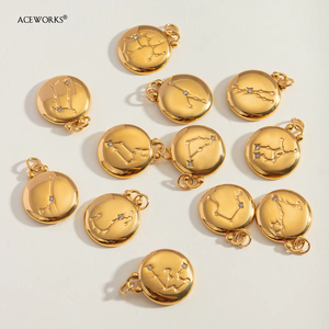 Amuletos del Zodiaco de Doble Cara |   Colgante de Acero Inoxidable Chapado en Oro PVD de 18K con Signo del Zodiaco |   Resistente al agua, hipoalergénico y sin deslustre - Product Image 4