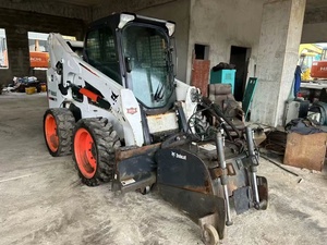 Chargeuse sur pneus d'occasion S300 S70 S450 S550 S750 tonnes, mini-chargeuse-pelleteuse sur roues à vendre à Shanghai - Product Image 1