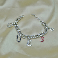 Bracelet tendance de style européen et américain, émaillé et serti de diamants, personnalisable avec des lettres, bijoux pour cadeau d'anniversaire