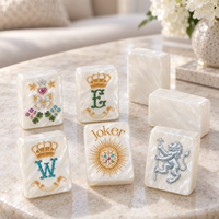 Jeu de Mahjong américain en acrylique nacré, tuiles de Mahjong au design Couronne de Lion Doré, jeu de tuiles pour des soirées de jeu confortables à la maison