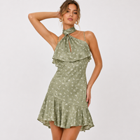 Robe de soirée de jardin pour femme, vert doux, imprimé botanique, col en V, volants superposés, coupe ajustée, pour occasions romantiques en extérieur