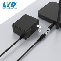 Adaptateur secteur 12V 1,5A 18W à montage mural, alimentation à découpage certifiée CE/FCC/UKCA/ROHS pour routeur, caméra, bande LED