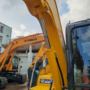 Excavadora de Orugas Mini Komatsu PC70-8 Usada, Máquina Hidráulica de Bajo Consumo de Combustible, Lista para Trabajar - Product Image 4