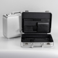 Boîte de rangement portable en aluminium moulé sous pression, étanche IP67, capacité 20L, personnalisable avec motifs sur mesure