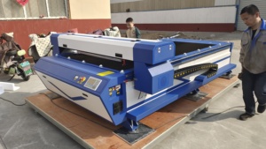 Máquina de Corte y Grabado Láser CNC CO2 1325 de 1300x2500mm para Materiales No Metálicos como Acrílico, Madera, Contrachapado, MDF, Cuero, 100W, 130W, 150W, Reci Ruida - Product Image 5