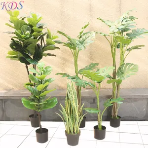2018 Guangzhou neue hochwertige künstliche Pflanze für Haus und Garten grüner Baum künstliche Outdoor-Palmen Topfpflanze